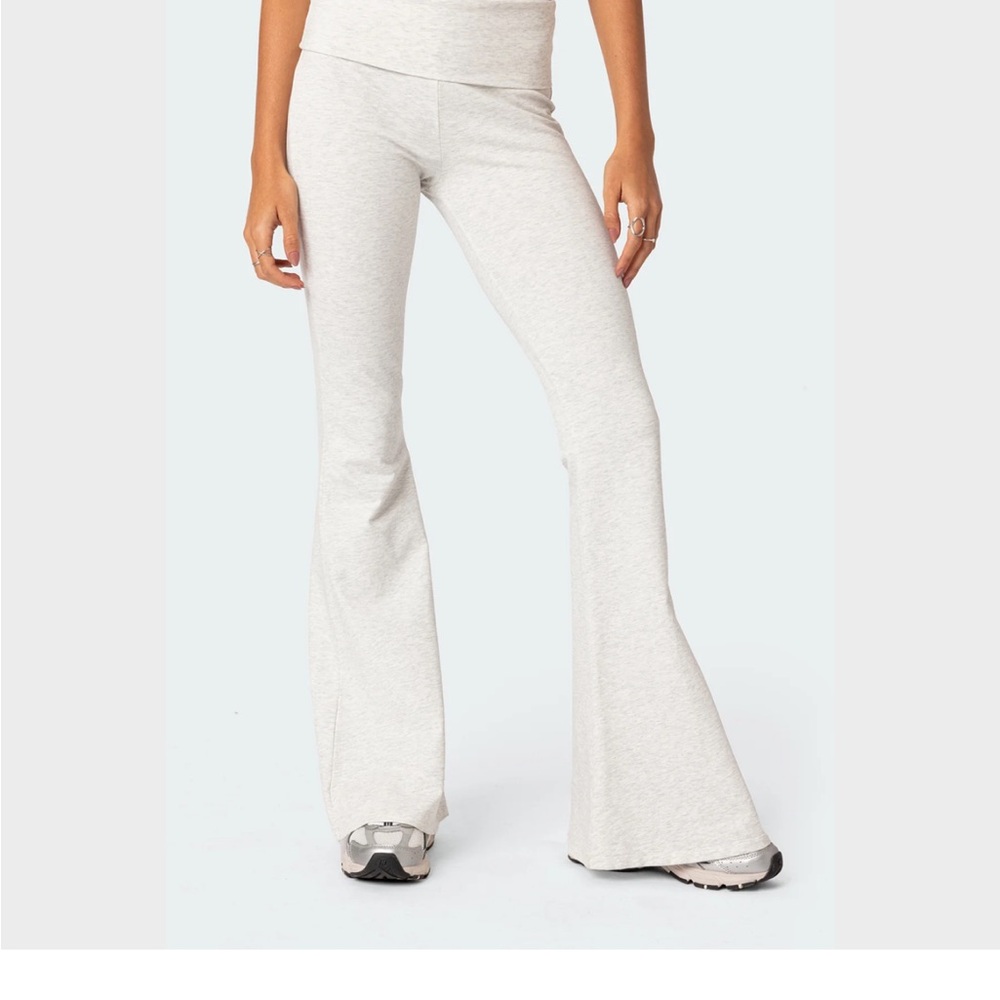 Edikted Naomi Fold Over Flare Leggings.